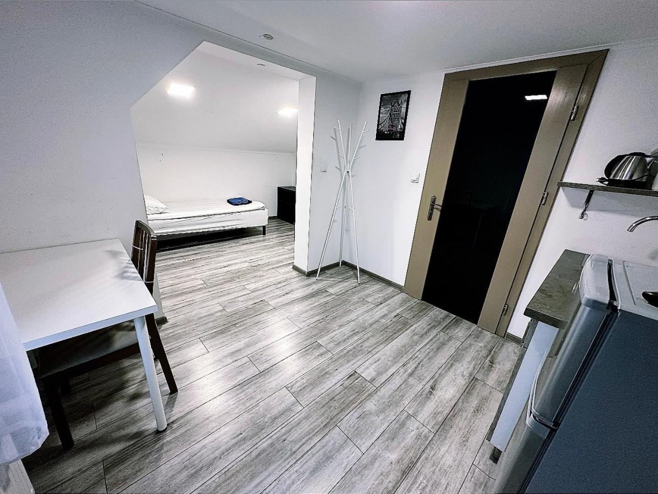 Apartamenty Retro Dąbrowa Górnicza Esterno foto